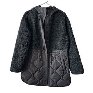 Old Navy Women’s Hooded Black Teddy Quilted Sherpa Jacket Small EUC
